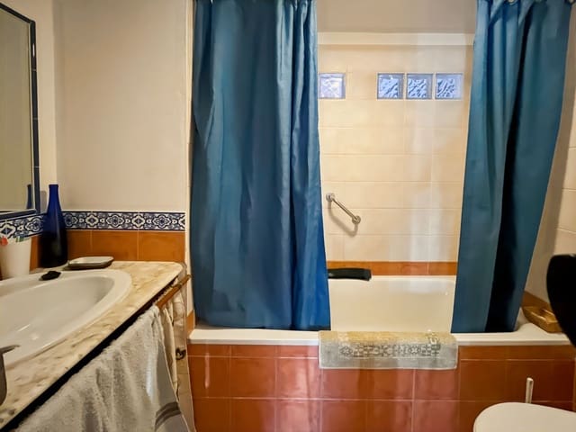 6 sovrum Semi-fristående Villa till salu i Comares med garage - 324 500 € (Ref: 9363386)