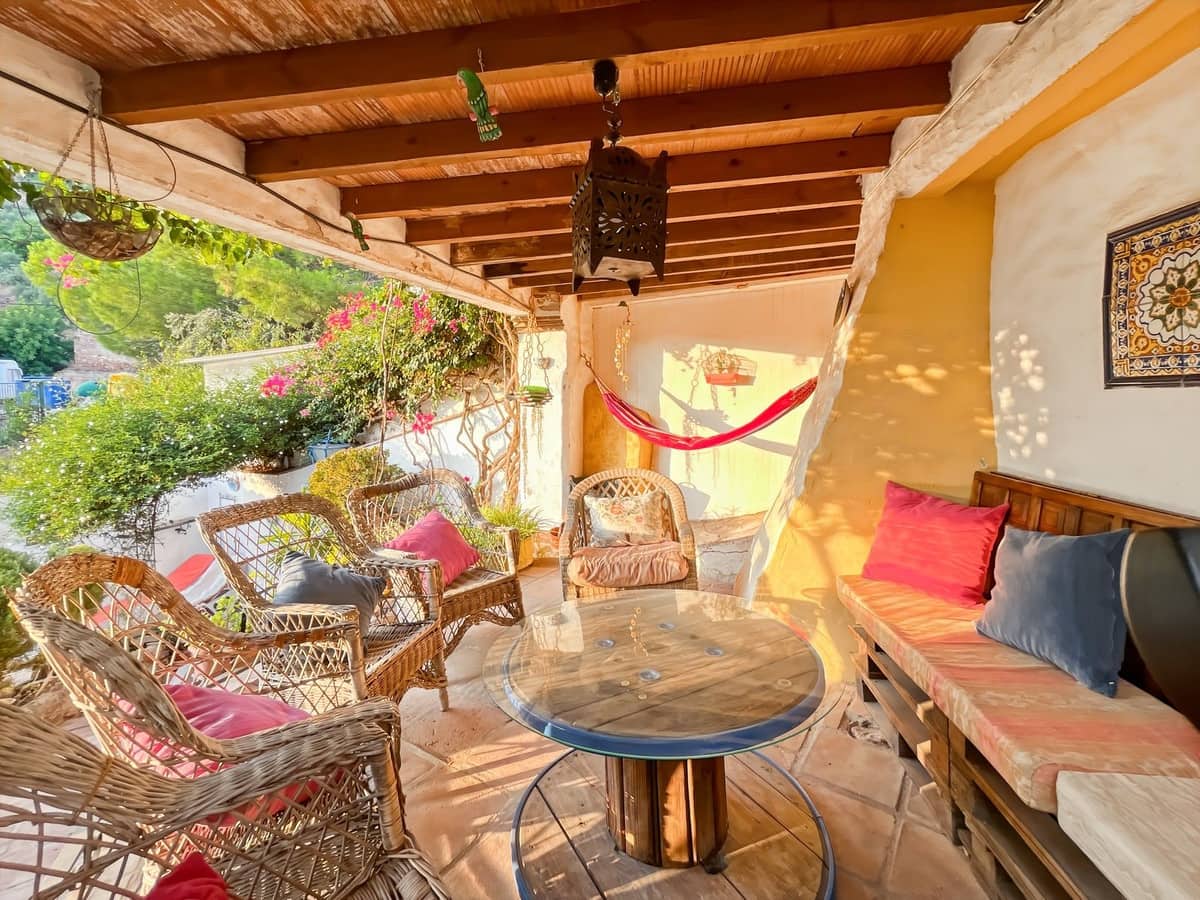 Pareado de 6 habitaciones en Comares en venta con garaje - 324.500 € (Ref: 9363386)