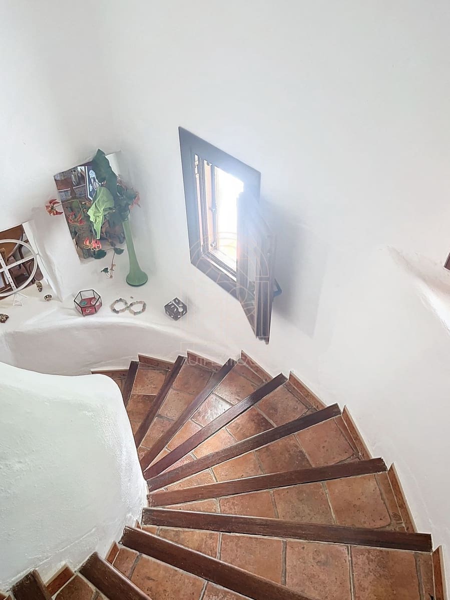 4 soveværelse Finca/Landehus til salg i Comares - € 324.000 (Ref: 9363387)