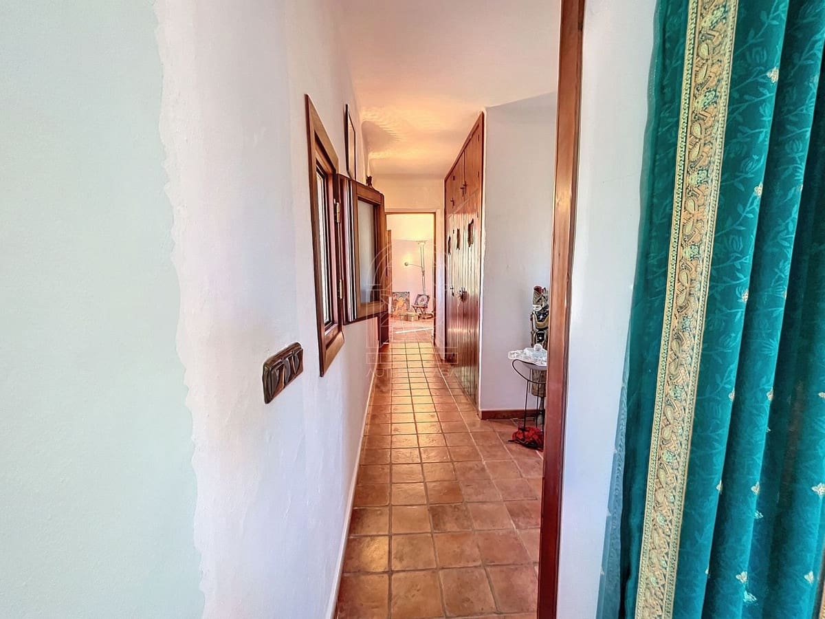 4 soveværelse Finca/Landehus til salg i Comares - € 324.000 (Ref: 9363387)