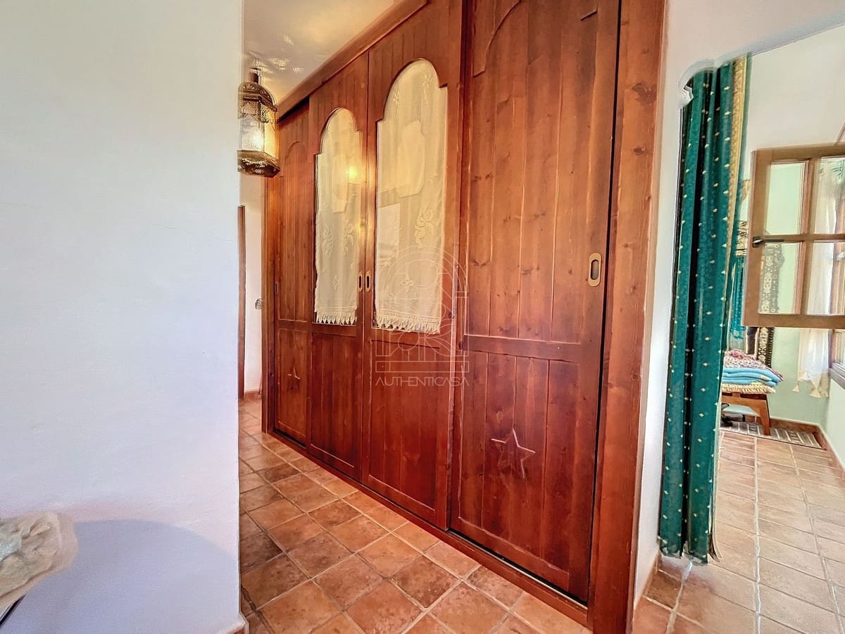 4 soveværelse Finca/Landehus til salg i Comares - € 324.000 (Ref: 9363387)