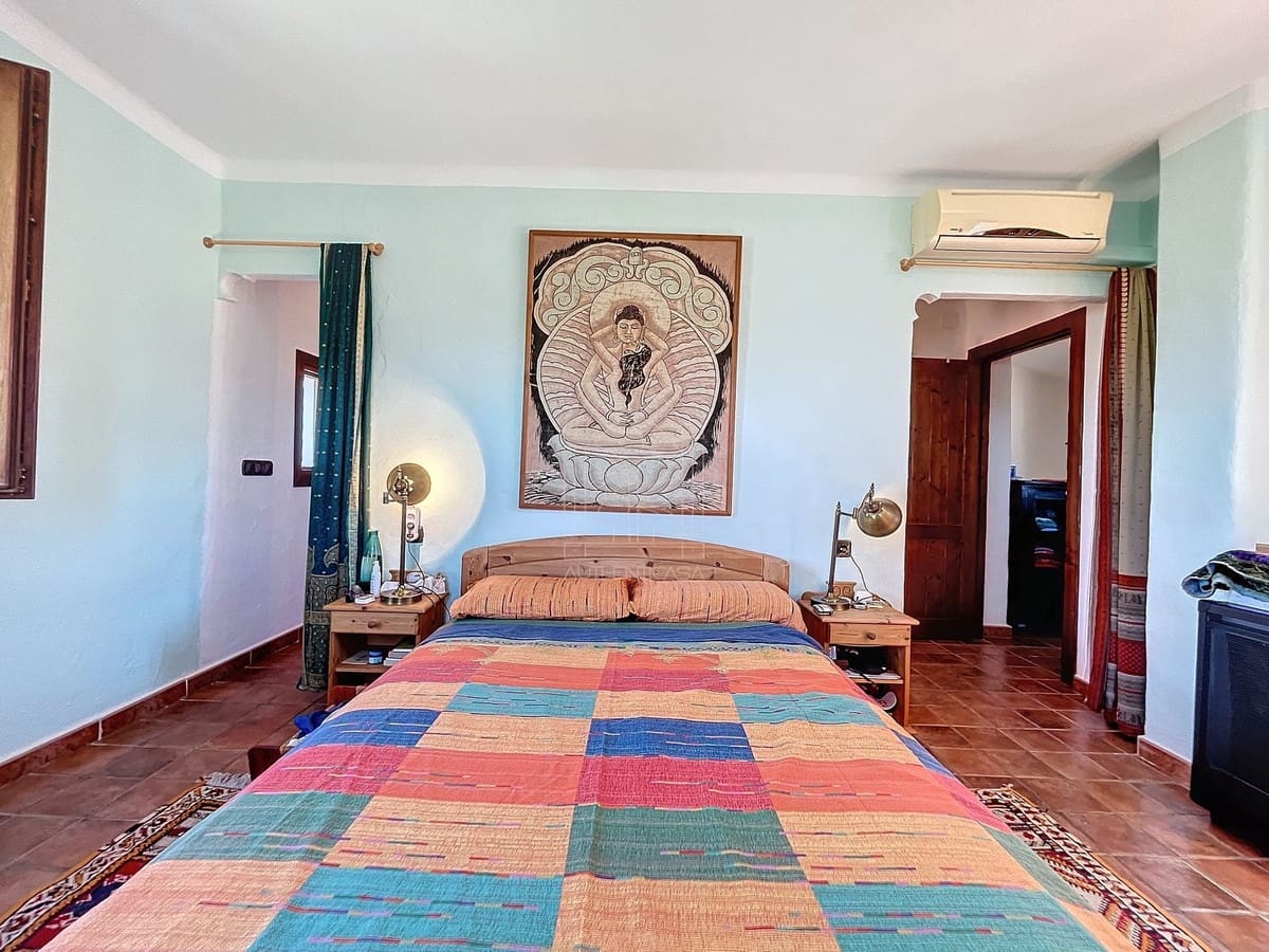 Finca/Casa Rural de 4 habitaciones en Comares en venta - 324.000 € (Ref: 9363387)