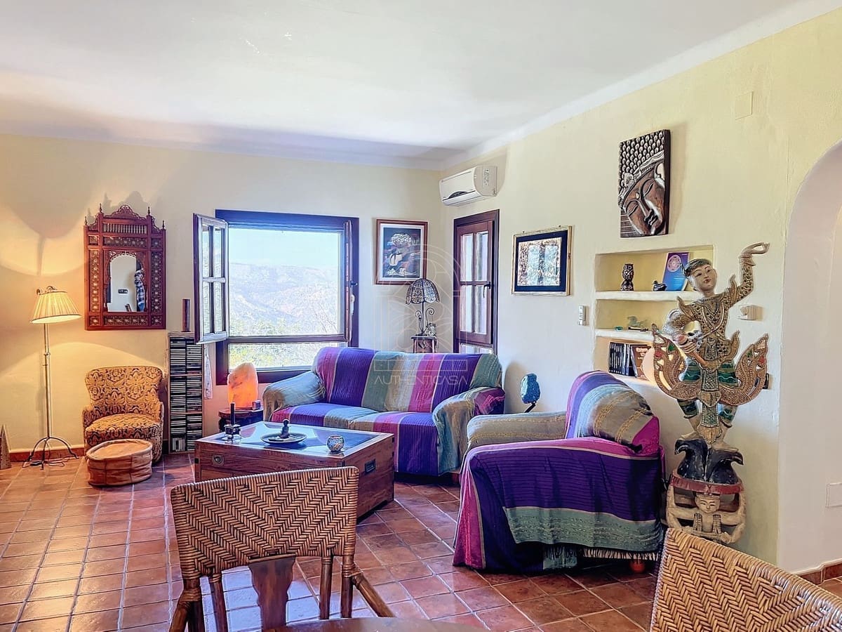 Finca/Casa Rural de 4 habitaciones en Comares en venta - 324.000 € (Ref: 9363387)