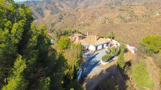 6 slaapkamer Finca/Landhuis te koop in Málaga stad met zwembad garage - € 975.000 (Ref: 9386645)
