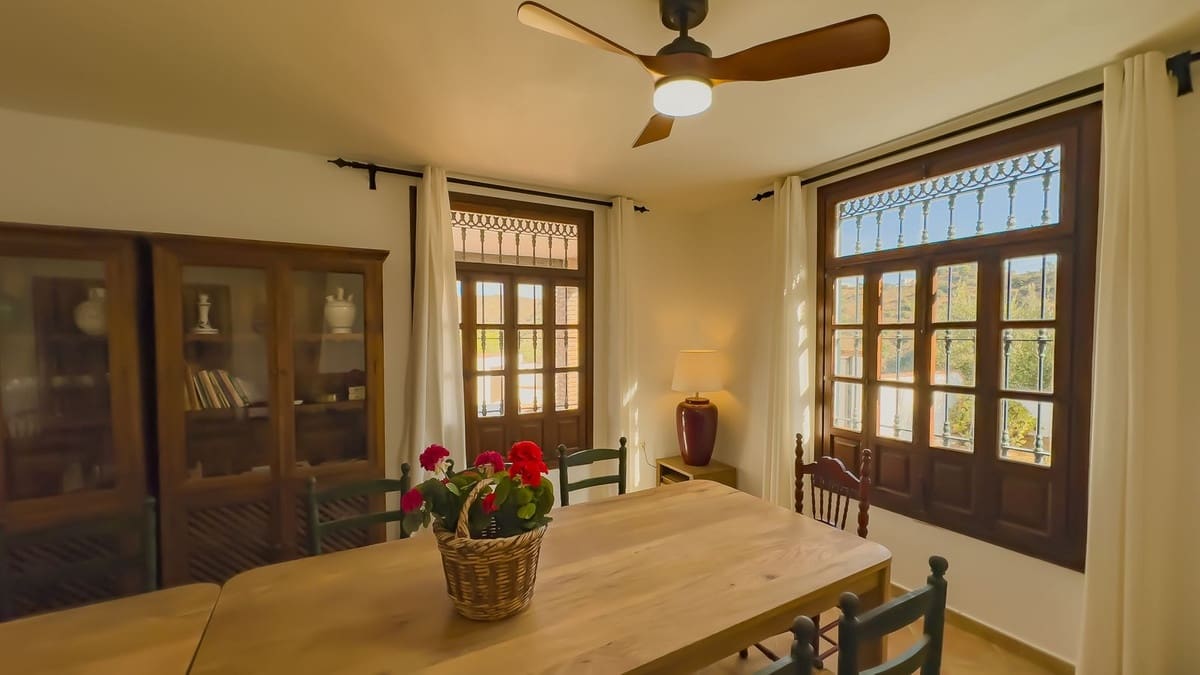 6 soverom Finca/Herregård til salgs i Malaga by med svømmebasseng garasje - € 845 000 (Ref: 9386645)