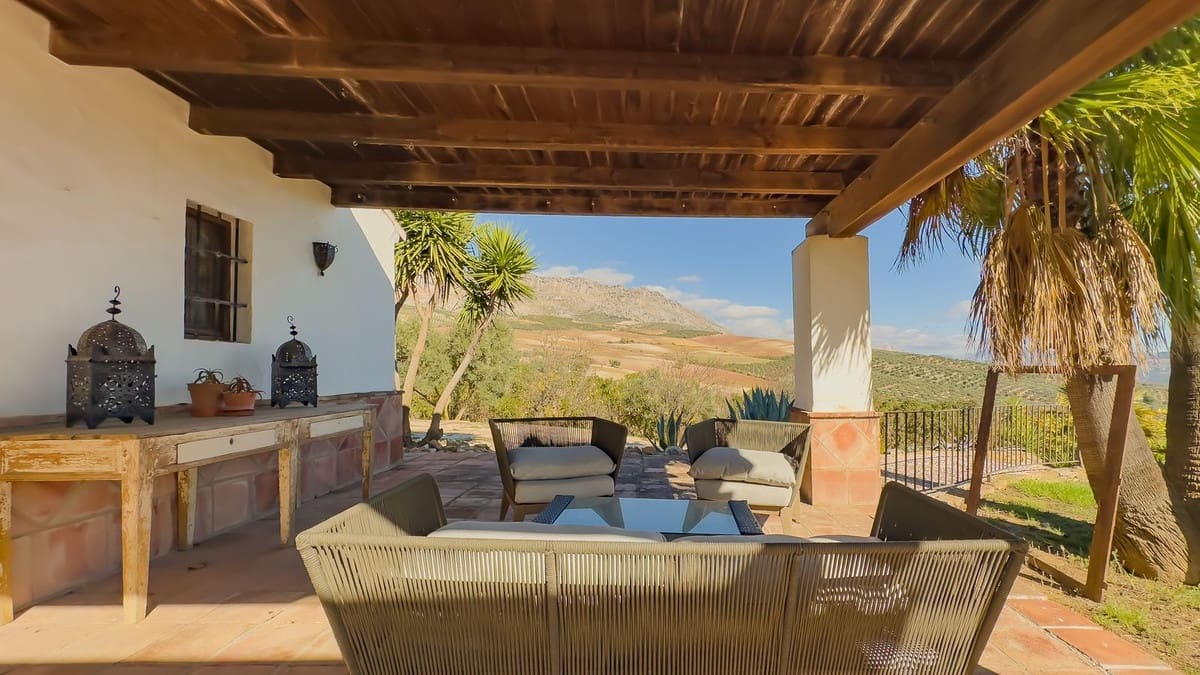 13 soveværelse Hotel til salg i Villanueva de la Concepcion med swimmingpool garage - € 1.995.000 (Ref: 9421988)