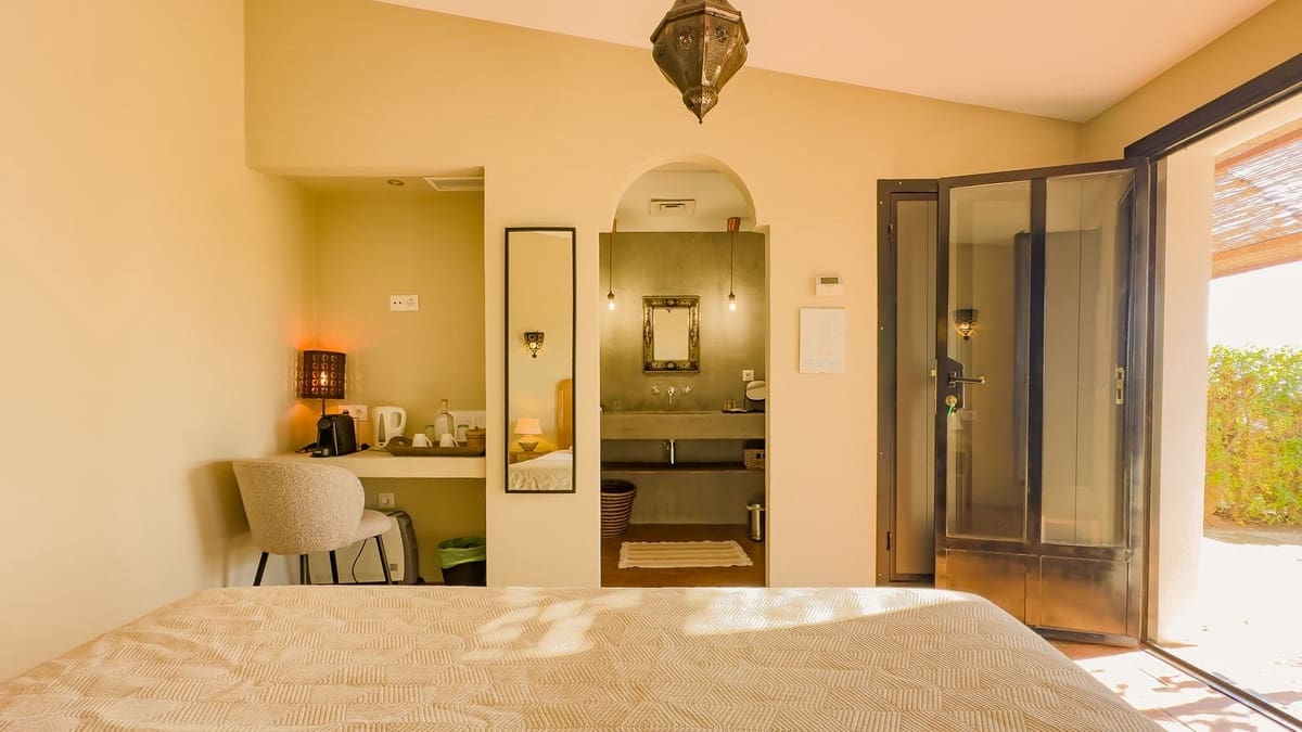 13 bedroom Hotel for sale in Villanueva de la Concepcion with pool garage - € 1,995,000 (Ref: 9421988)