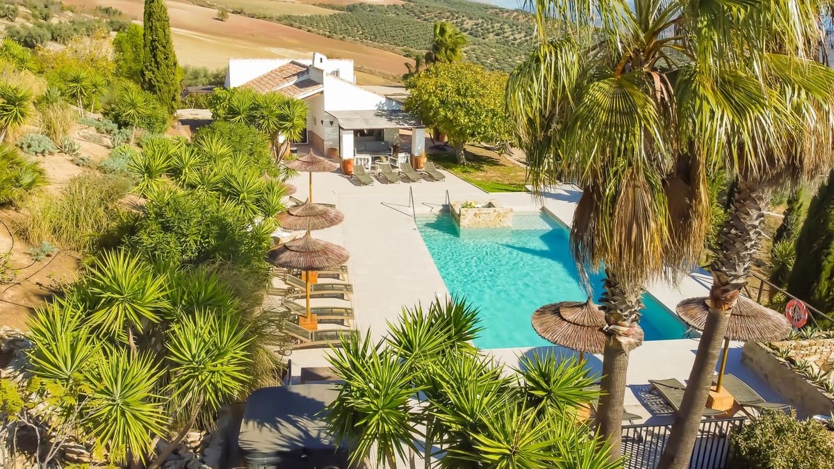 13 bedroom Hotel for sale in Villanueva de la Concepcion with pool garage - € 1,995,000 (Ref: 9421988)