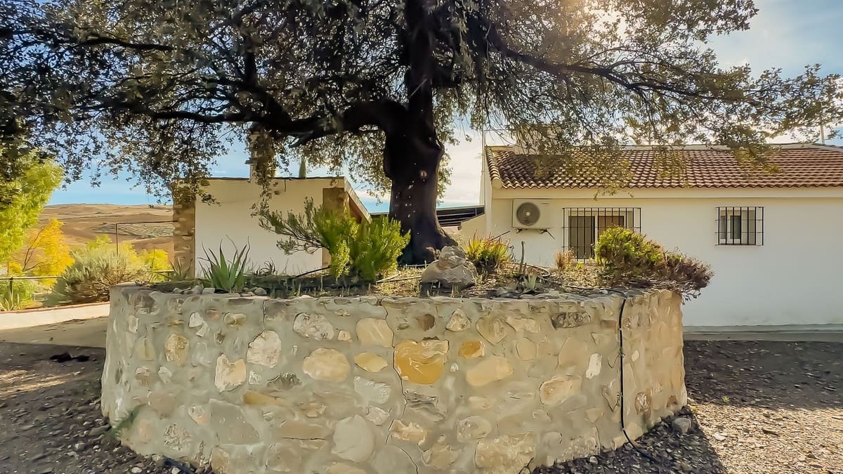 2 soverom Finca/Herregård til salgs i Villanueva de la Concepcion med svømmebasseng garasje - € 290 000 (Ref: 9421989)