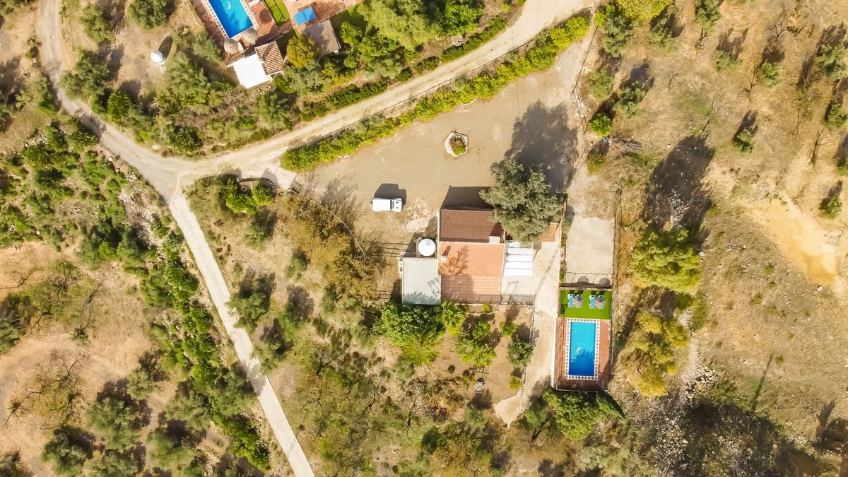 2 soverom Finca/Herregård til salgs i Villanueva de la Concepcion med svømmebasseng garasje - € 290 000 (Ref: 9421989)