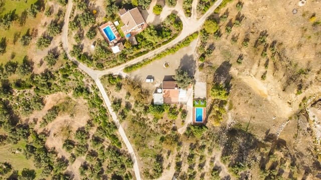 2 bedroom Finca/Country House for sale in Villanueva de la Concepcion with pool garage - € 275,000 (Ref: 9421989)