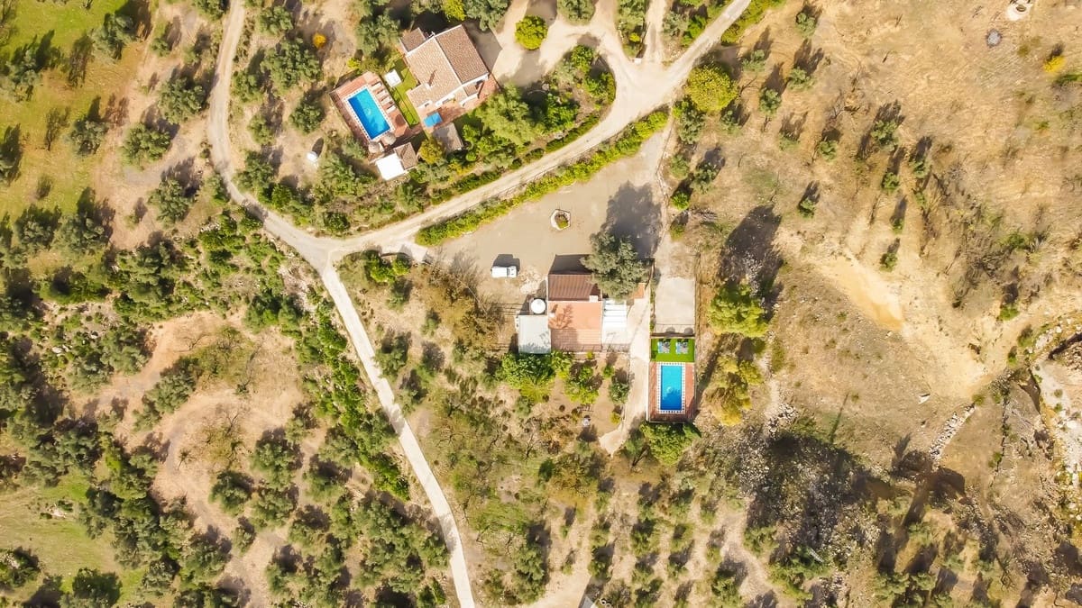 2 bedroom Finca/Country House for sale in Villanueva de la Concepcion with pool garage - € 275,000 (Ref: 9421989)