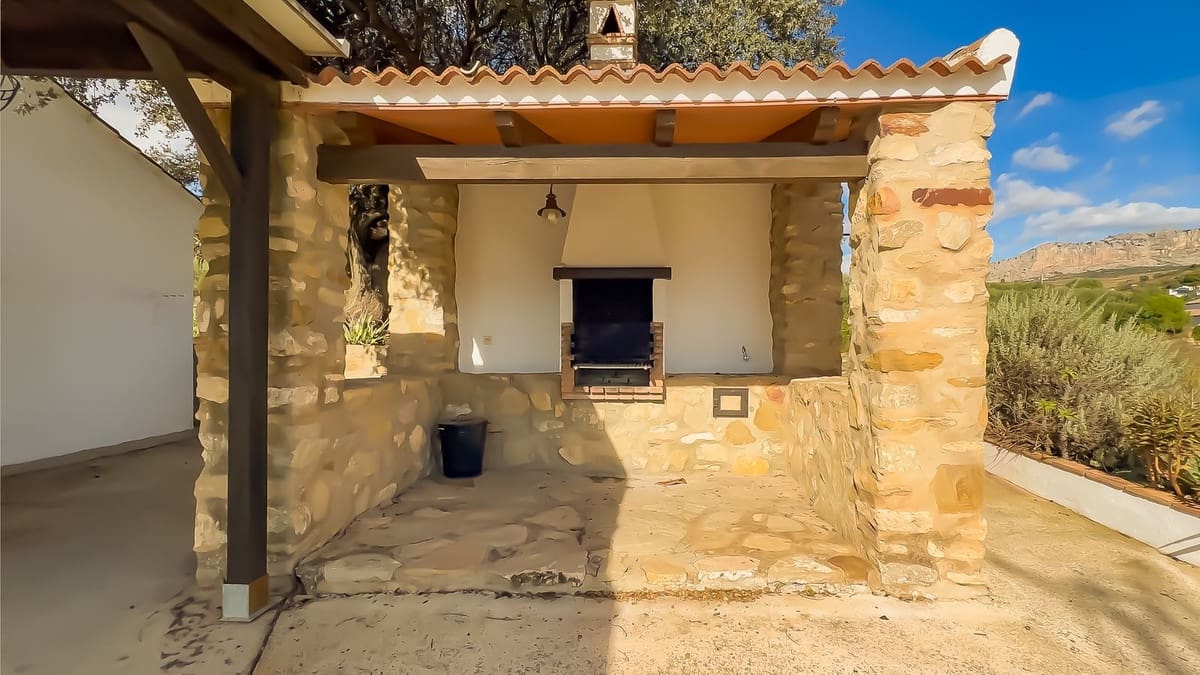 2 bedroom Finca/Country House for sale in Villanueva de la Concepcion with pool garage - € 275,000 (Ref: 9421989)