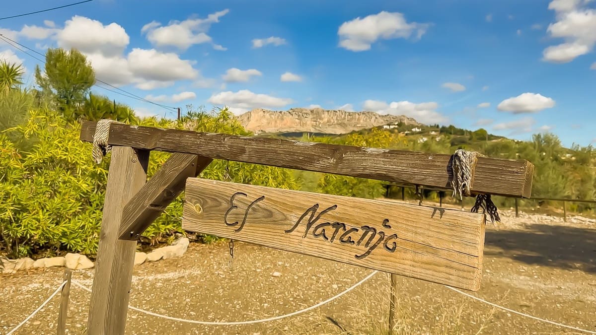 2 bedroom Finca/Country House for sale in Villanueva de la Concepcion with pool garage - € 275,000 (Ref: 9421989)