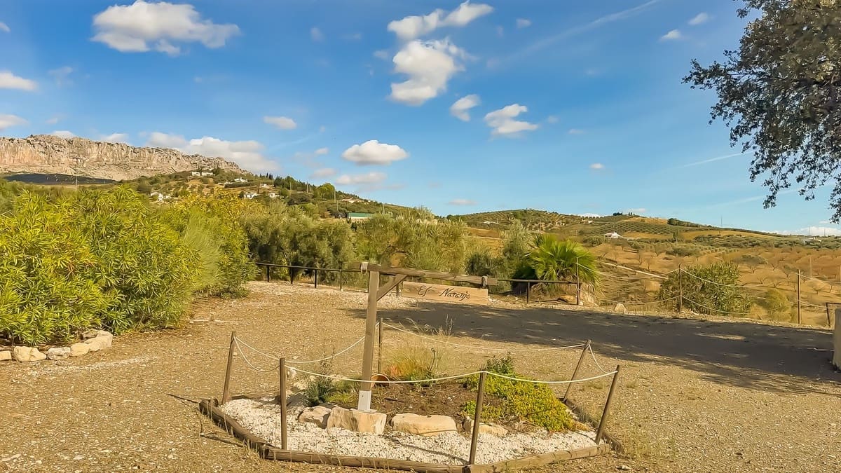 2 bedroom Finca/Country House for sale in Villanueva de la Concepcion with pool garage - € 275,000 (Ref: 9421989)