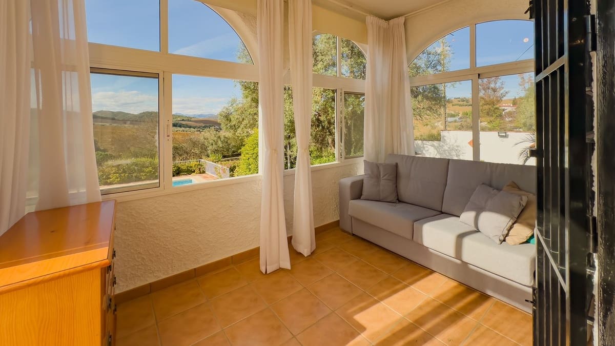 2 soverom Villa til salgs i Almogia med svømmebasseng garasje - € 320 000 (Ref: 9421990)