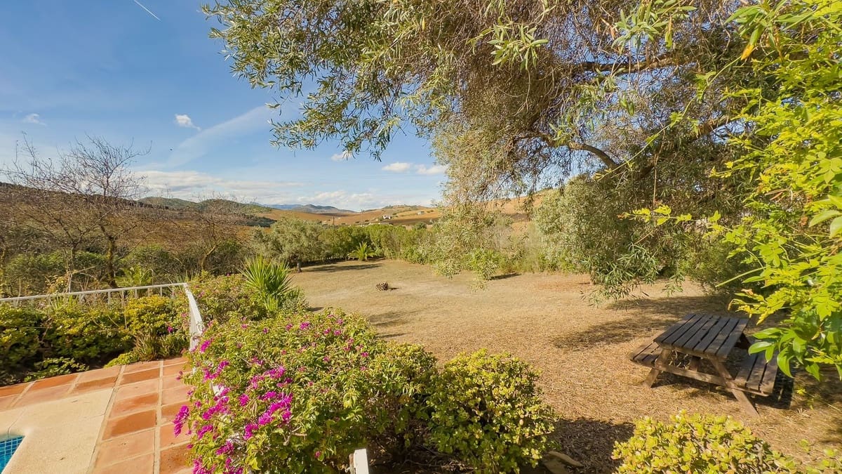 2 soverom Villa til salgs i Almogia med svømmebasseng garasje - € 320 000 (Ref: 9421990)