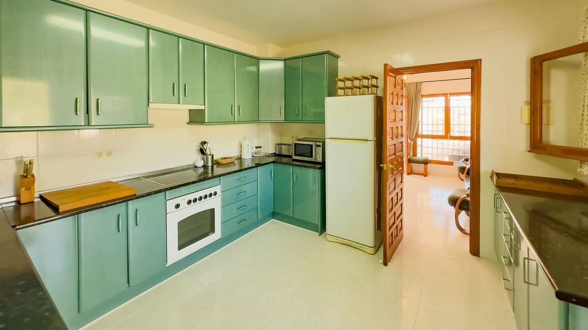 2 bedroom Villa for sale in Almogia with pool garage - € 320,000 (Ref: 9421990)