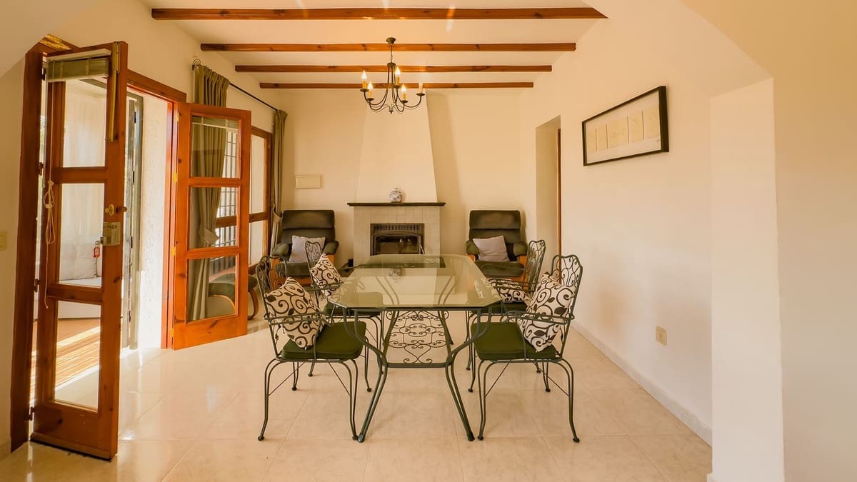 2 bedroom Villa for sale in Almogia with pool garage - € 320,000 (Ref: 9421990)