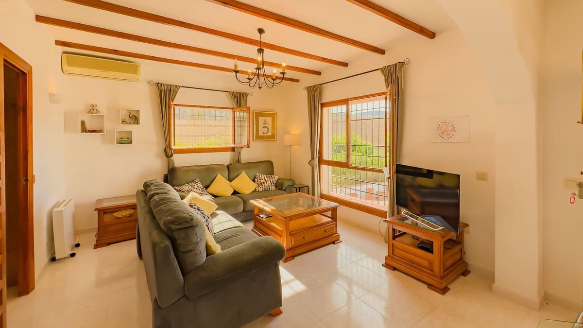 2 bedroom Villa for sale in Almogia with pool garage - € 320,000 (Ref: 9421990)