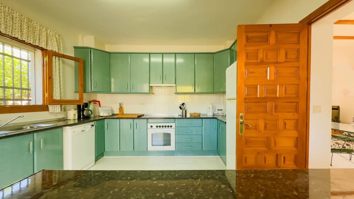 2 slaapkamer Villa te koop in Almogia met zwembad garage - € 309.000 (Ref: 9421990)