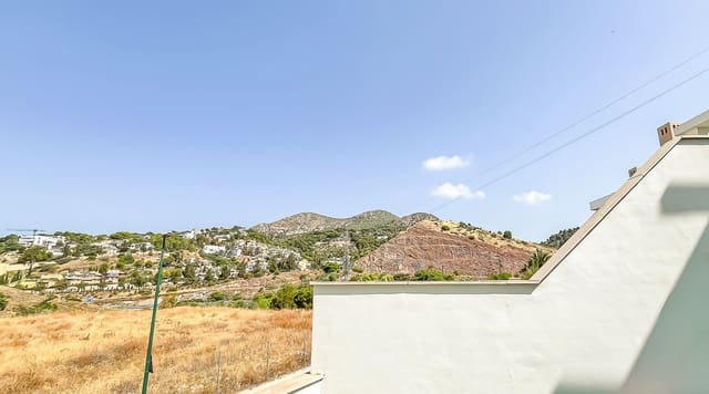 3 Zimmer Doppelhaus zu verkaufen in Miraflores, Málaga Stadt mit Pool Garage - 935.000 € (Ref: 9432470)