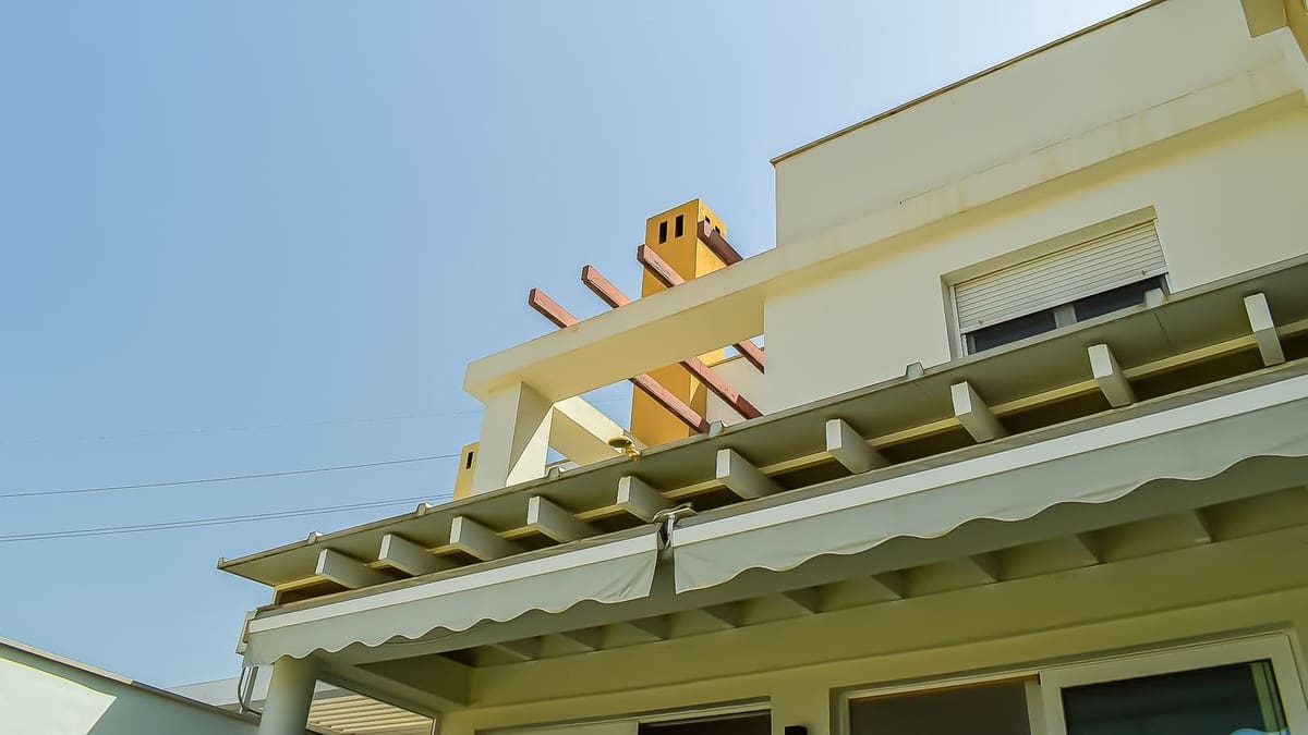 3 Zimmer Doppelhaus zu verkaufen in Malaga Stadt mit Pool Garage - 935.000 € (Ref: 9432470)