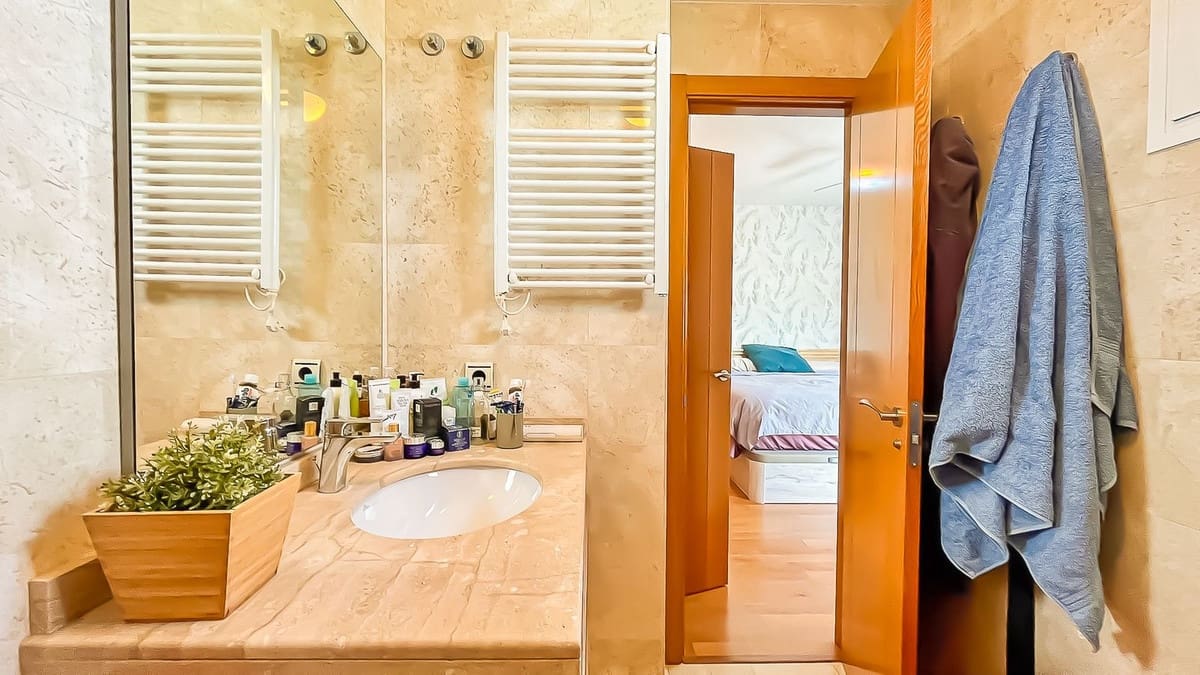 3 Zimmer Doppelhaus zu verkaufen in Malaga Stadt mit Pool Garage - 935.000 € (Ref: 9432470)