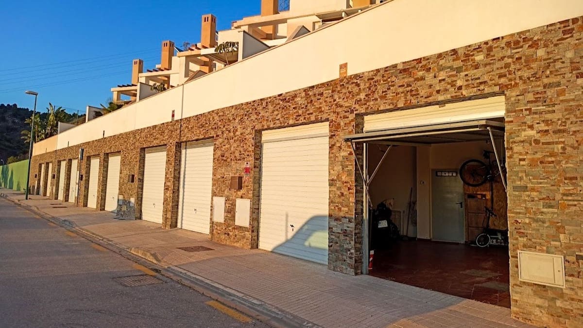 Pareado de 3 habitaciones en Málaga ciudad en venta con piscina garaje - 895.000 € (Ref: 9432470)