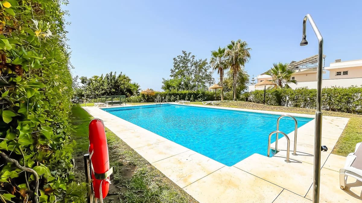 Pareado de 3 habitaciones en Málaga ciudad en venta con piscina garaje - 895.000 € (Ref: 9432470)