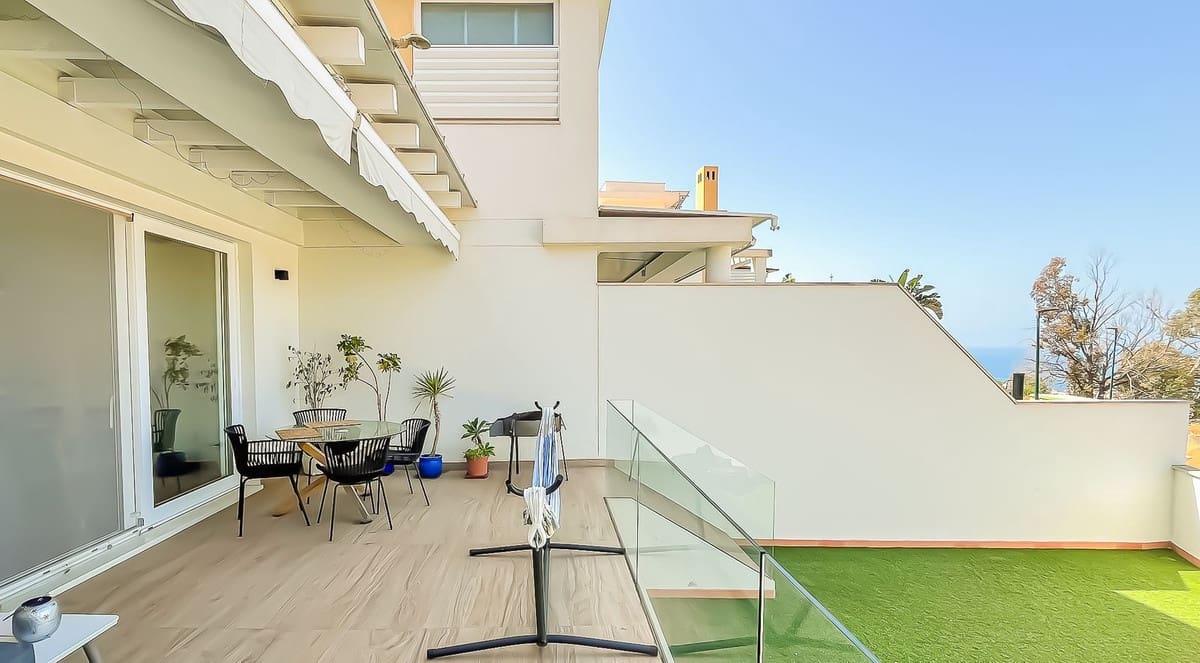 Pareado de 3 habitaciones en Málaga ciudad en venta con piscina garaje - 895.000 € (Ref: 9432470)