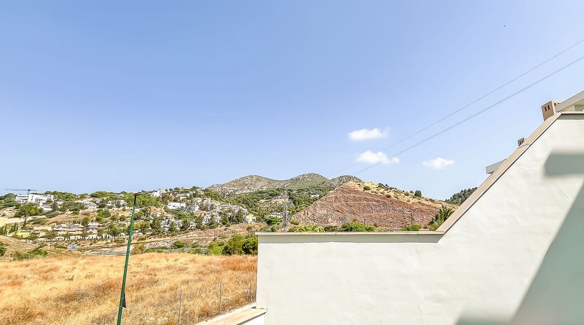 Pareado de 3 habitaciones en Málaga ciudad en venta con piscina garaje - 895.000 € (Ref: 9432470)