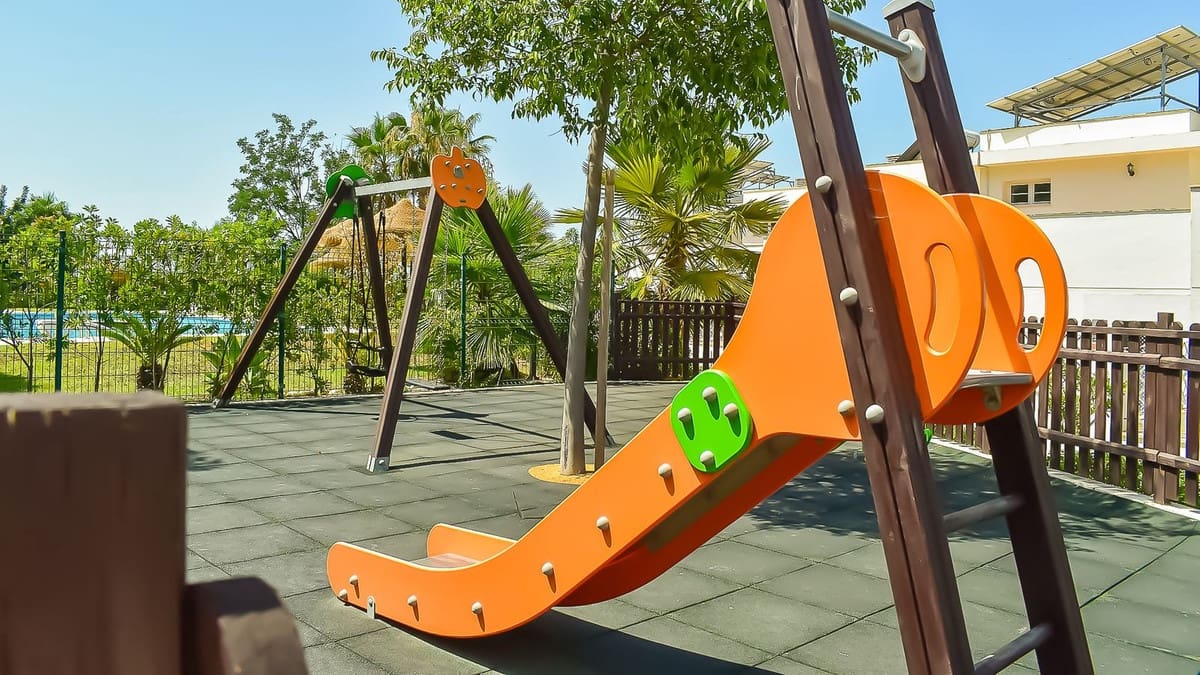 Pareado de 3 habitaciones en Málaga ciudad en venta con piscina garaje - 895.000 € (Ref: 9432470)