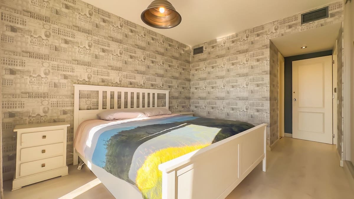 3 sovrum Lägenhet till salu i Sotogrande - 500 000 € (Ref: 9432651)