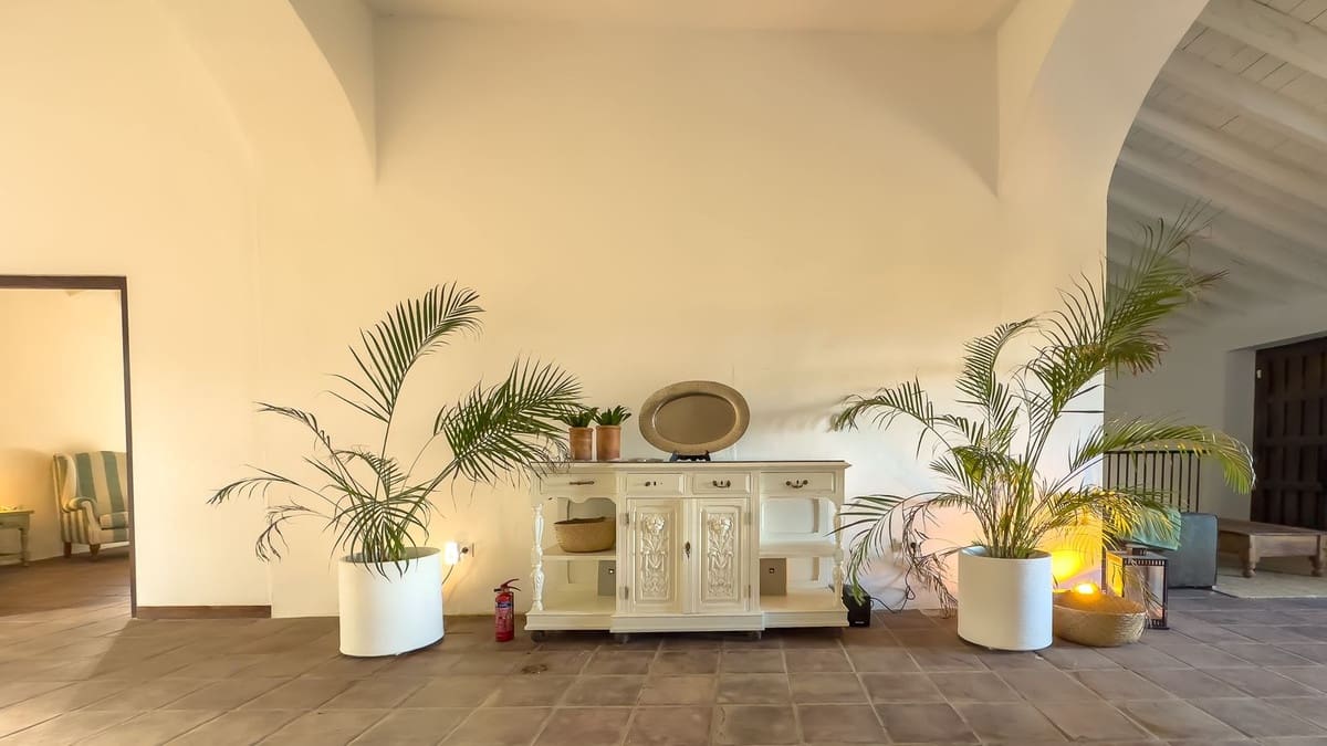 8 soverom Finca/Herregård til salgs i Malaga by med svømmebasseng garasje - € 1 195 000 (Ref: 9438759)