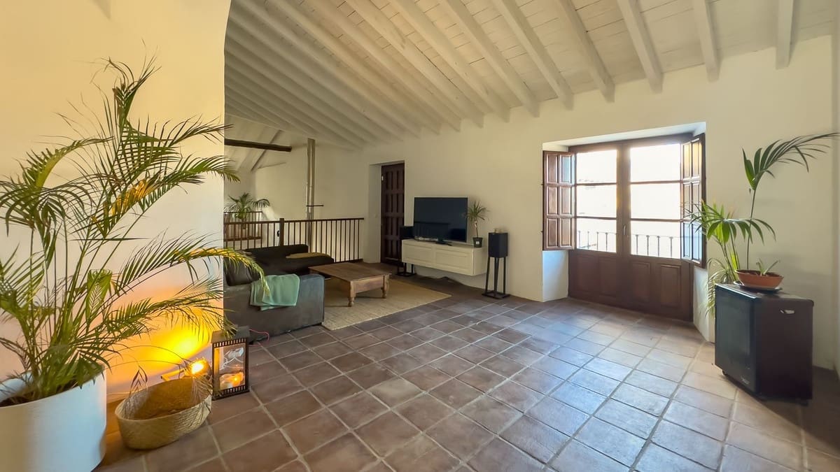 8 soverom Finca/Herregård til salgs i Malaga by med svømmebasseng garasje - € 1 195 000 (Ref: 9438759)