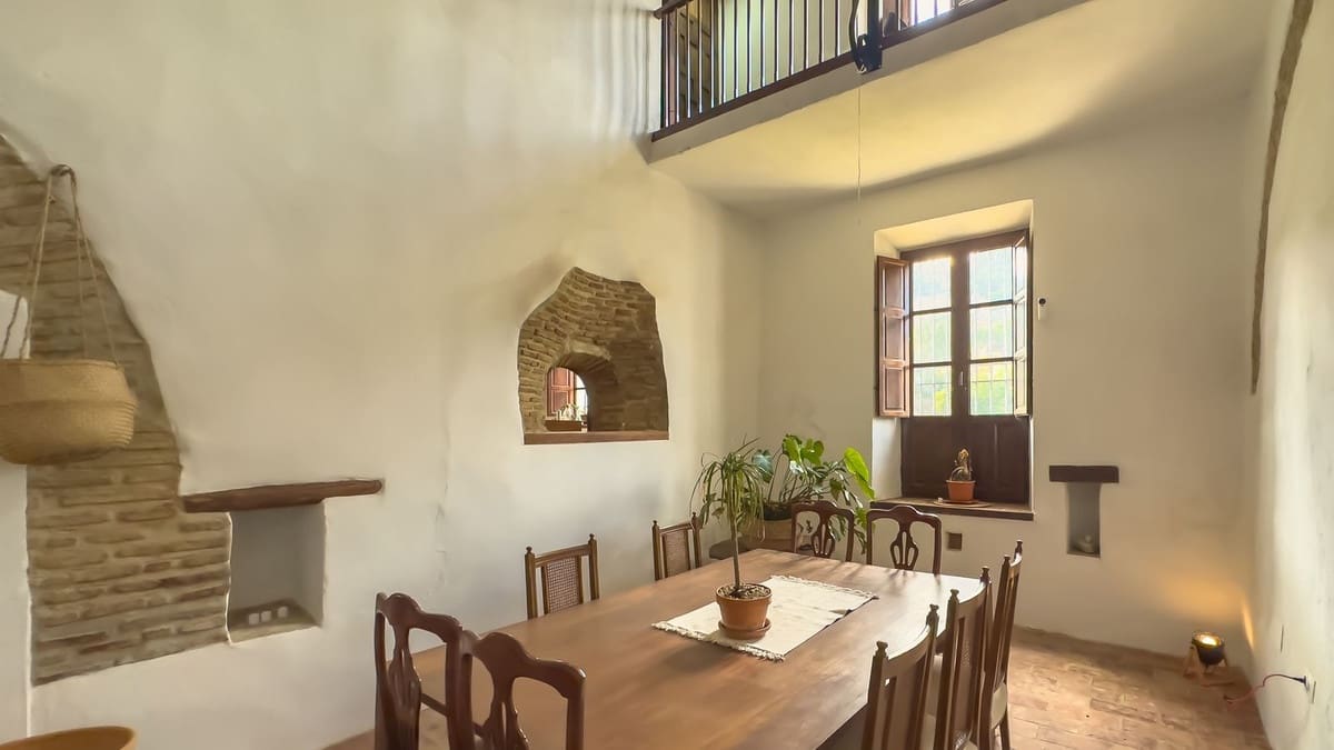 8 soverom Finca/Herregård til salgs i Malaga by med svømmebasseng garasje - € 1 195 000 (Ref: 9438759)