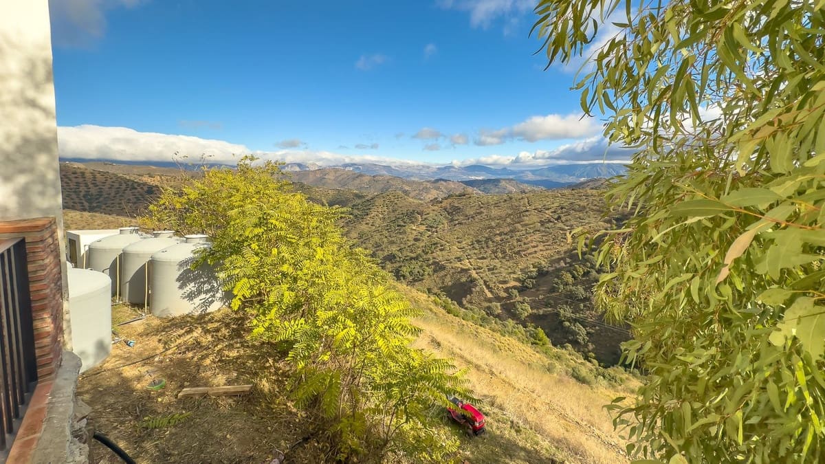 8 soverom Finca/Herregård til salgs i Malaga by med svømmebasseng garasje - € 1 195 000 (Ref: 9438759)