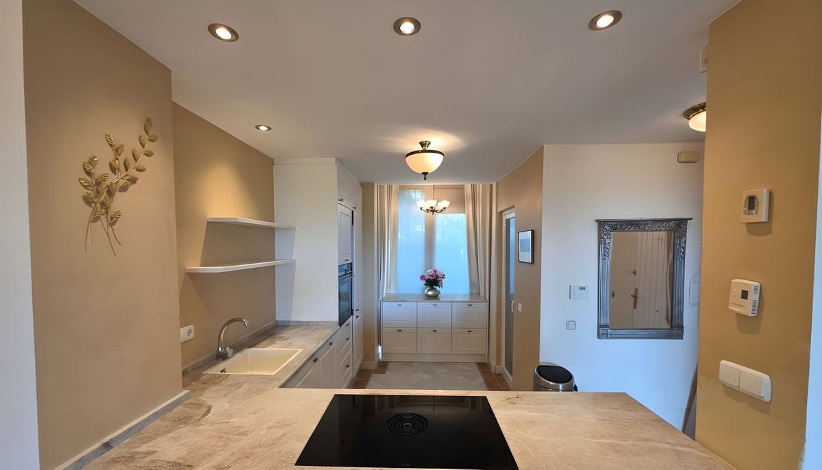 2 slaapkamer Appartement te koop in Bahia de Casares met zwembad garage - € 499.000 (Ref: 9447326)