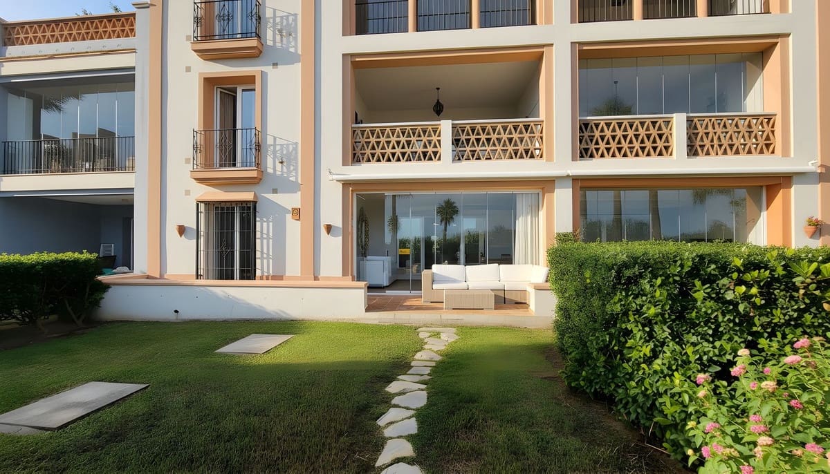 2 slaapkamer Appartement te koop in Bahia de Casares met zwembad garage - € 499.000 (Ref: 9447326)