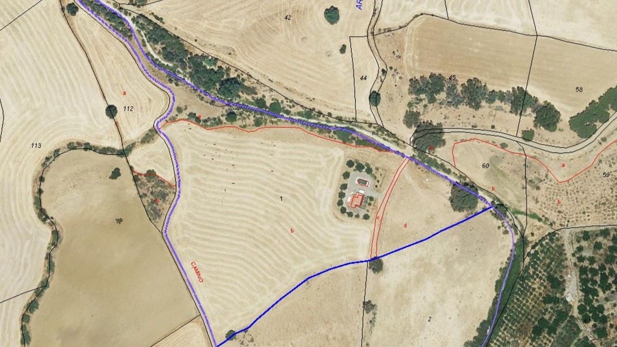 2 soveværelse Finca/Landehus til salg i Coin med swimmingpool garage - € 250.000 (Ref: 9448931)