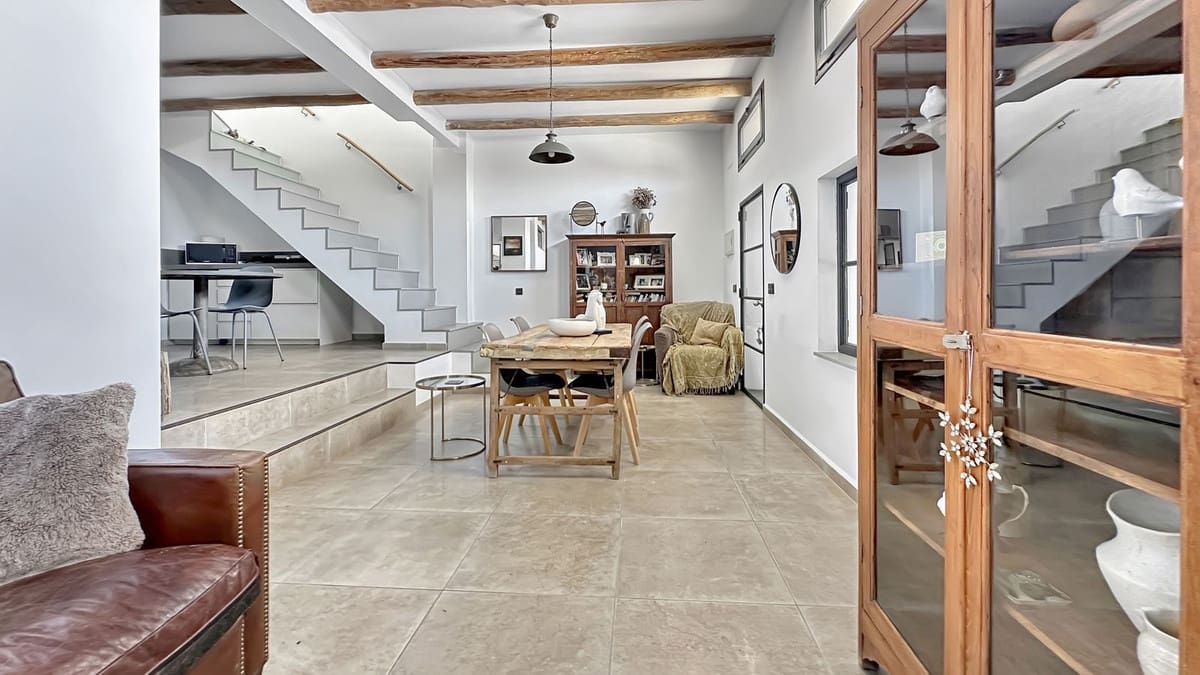 4 bedroom Restaurant/Bar for sale in Alhaurin el Grande - € 250,000 (Ref: 9467736)