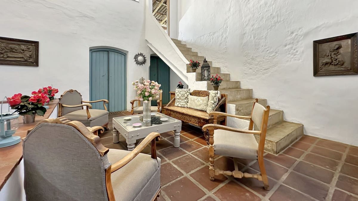 Bar/Restaurante de 4 habitaciones en Alhaurín el Grande en alquiler - 3.500 € (Ref: 9467737)