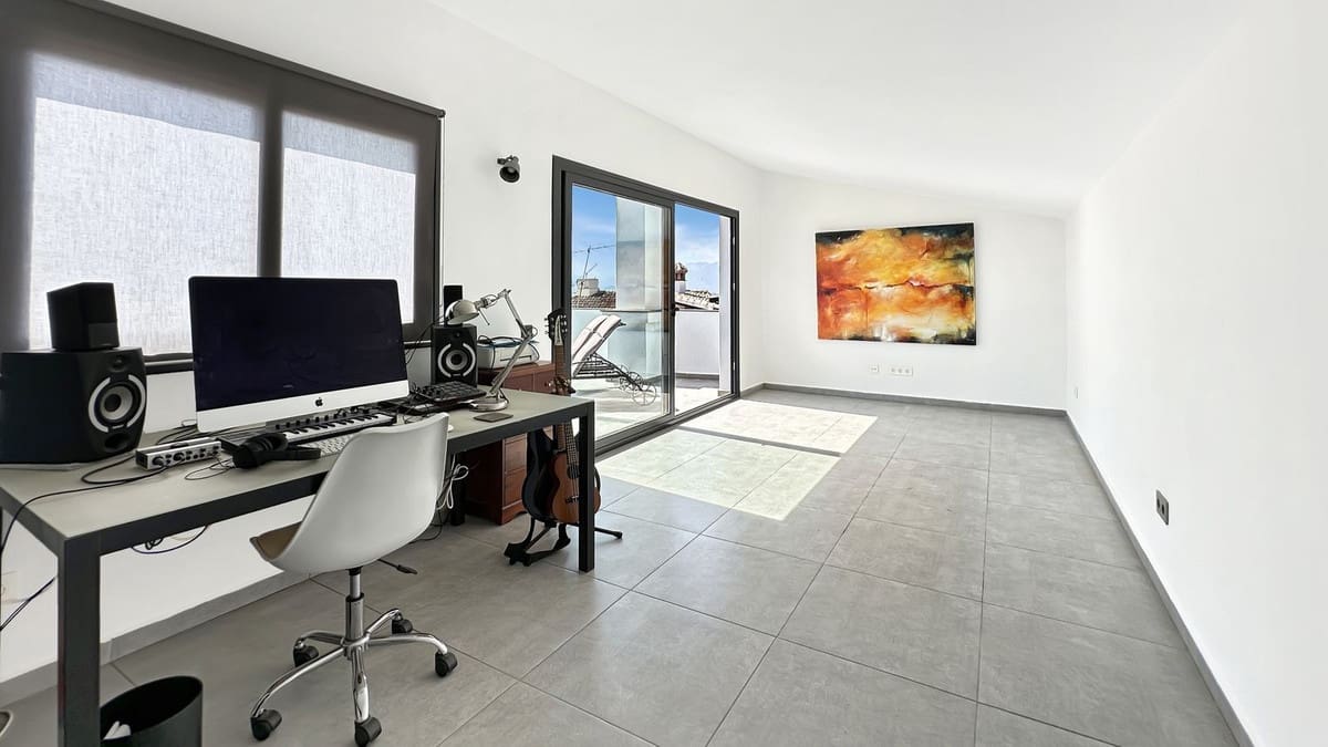 Bar/Restaurante de 4 habitaciones en Alhaurín el Grande en alquiler - 3.500 € (Ref: 9467737)