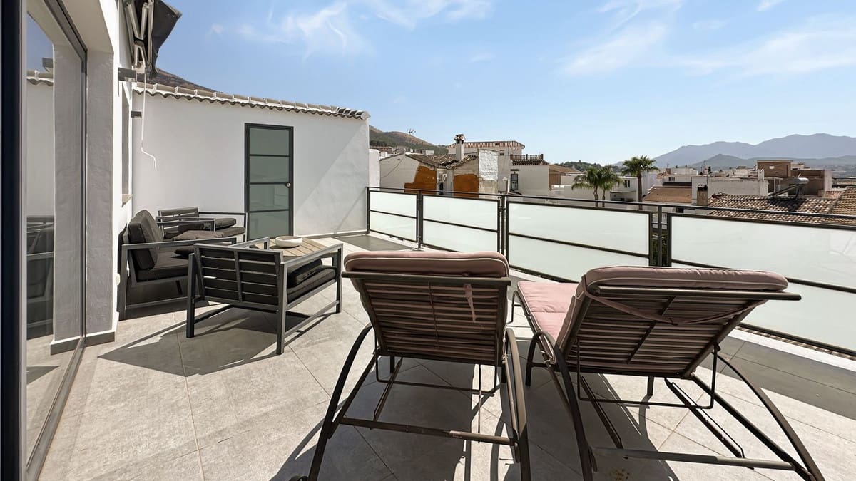 Bar/Restaurante de 4 habitaciones en Alhaurín el Grande en alquiler - 3.500 € (Ref: 9467737)