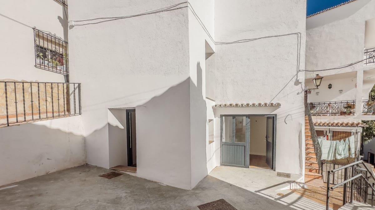 3 sovrum Hus till salu i Ojen - 375 000 € (Ref: 9503543)