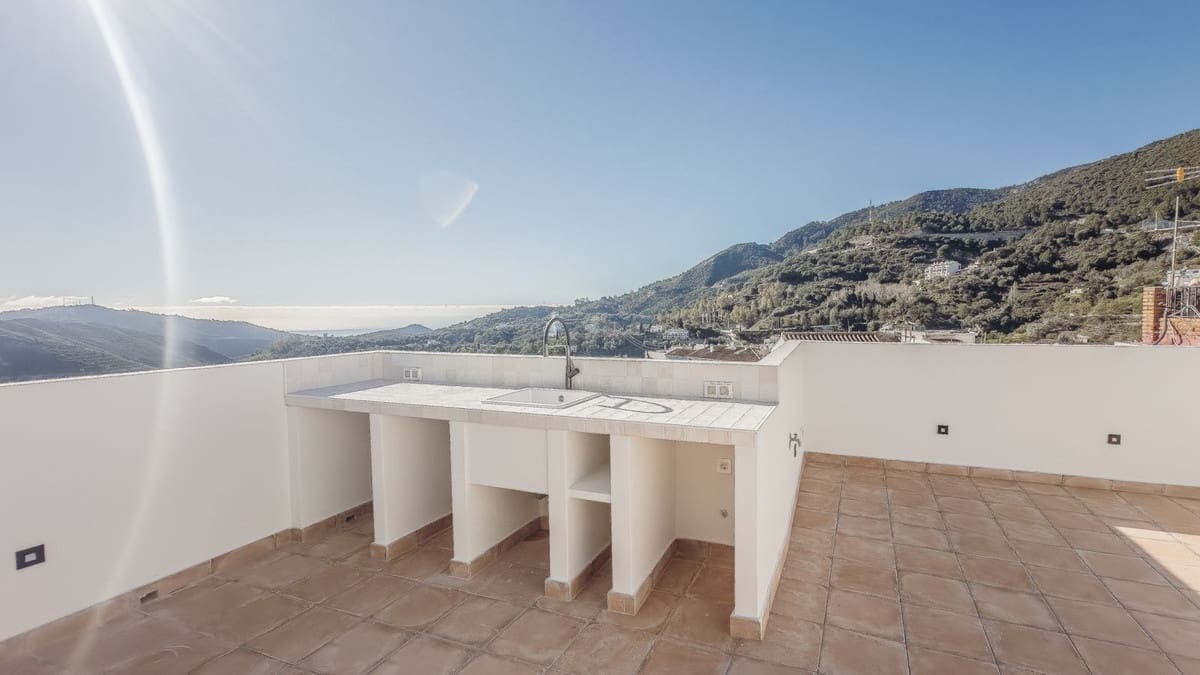 3 bedroom Townhouse for sale in Ojen - € 375,000 (Ref: 9503543)