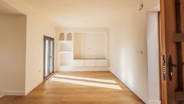 3 quarto Casa em Banda para venda em Ojen - 375 000 € (Ref: 9503543)