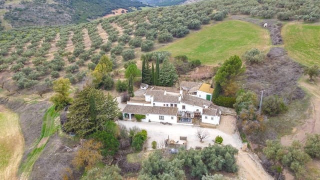 9 sovrum Finca/Hus på landet till salu i Villanueva del Rosario med pool garage - 780 000 € (Ref: 9528941)