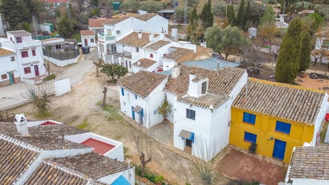 9 sovrum Finca/Hus på landet till salu i Villanueva del Rosario med pool garage - 780 000 € (Ref: 9528941)